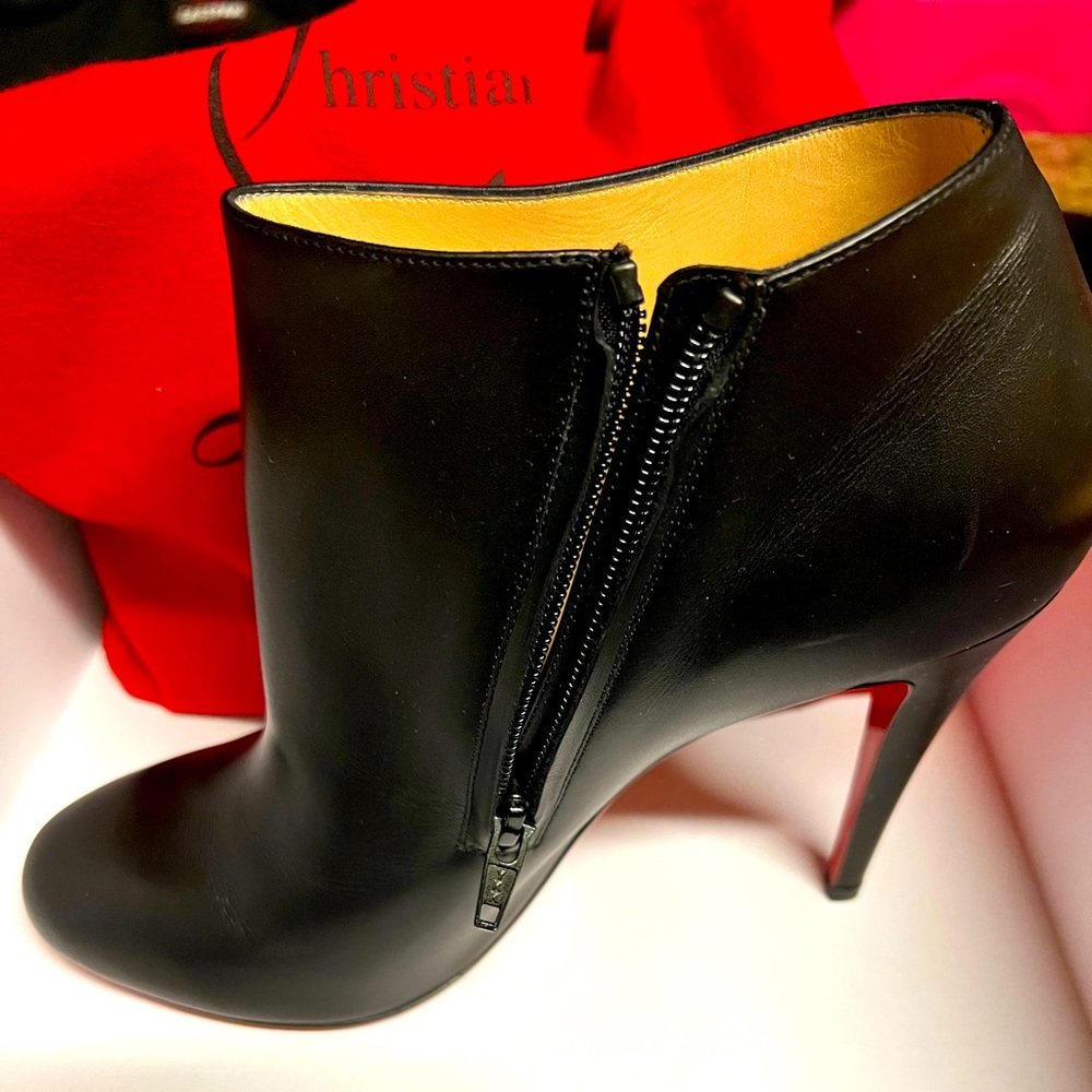 Never worn Belle Christian Louboutin Size 41 1/2. Purchased at original CL store